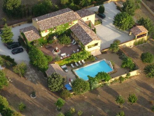 Mas Luberon Provence : Guest accommodation near Roussillon
