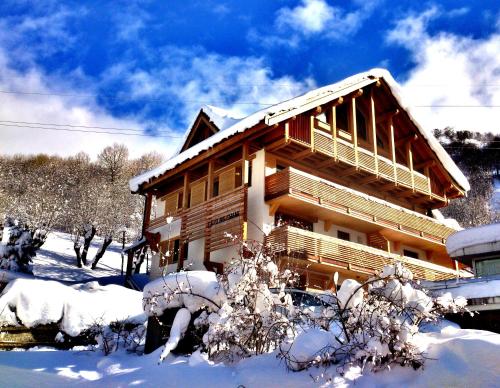 chalet clos chani : Guest accommodation near Orelle