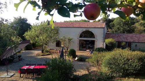 Au Petit Bignon : Bed and Breakfast near Les Epesses