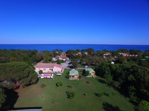 Rico Plage : Guest accommodation near Sorbo-Ocagnano
