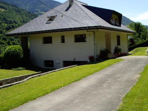 Chambres d'Hôtes Les Pierres Taillées : Bed and Breakfast near Albertville