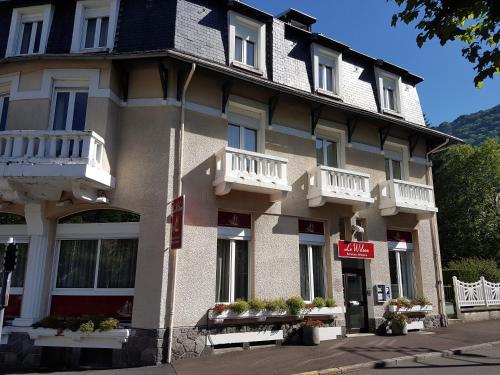 Résidence Wilson : Guest accommodation near Saint-Bonnet-près-Orcival