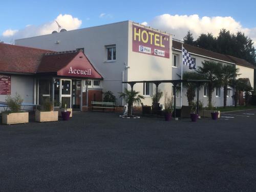 Enzo Hotel (Garden's Hotel) : Hotel near Apremont-sur-Allier