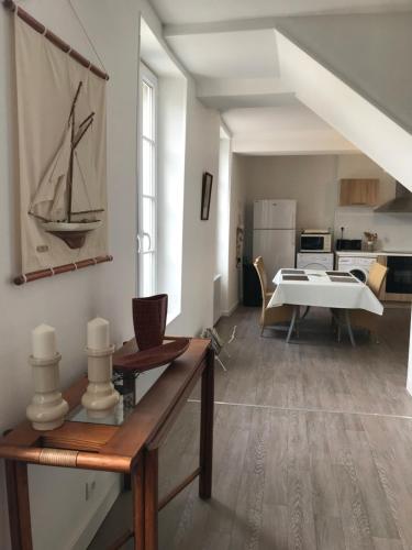 Fenêtres sur Mer Arromanches : Apartment near Ryes