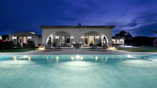 Villa PENINSULA SAINT TROPEZ : Guest accommodation near Saint-Tropez