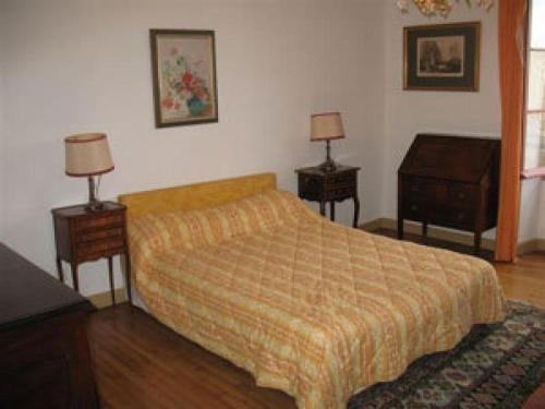 House Meyronne - 12 pers, 300 m2, 6/5 : Guest accommodation near Baladou