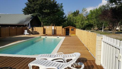 Camping New Rabioux : Guest accommodation near Saint-André-d'Embrun