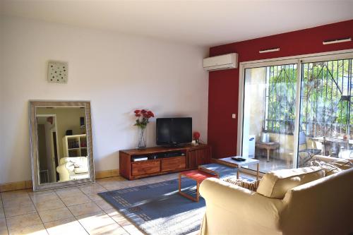 Nice flat Amaryllis - Air Rental : Apartment near Juvignac