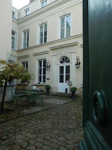 Maison Bossoreil : Bed and Breakfast near Soucelles