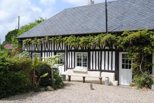 Chambre d'hotes Murielle : Bed and Breakfast near Ypreville-Biville