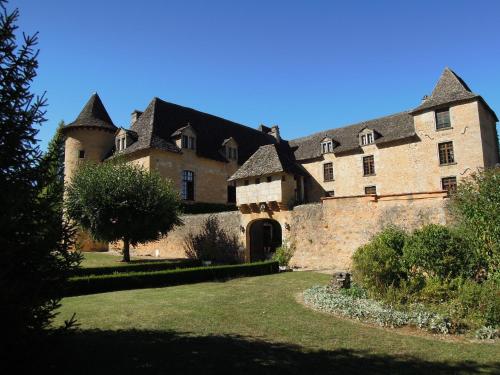 Chateau de Presque : Guest accommodation near Sousceyrac