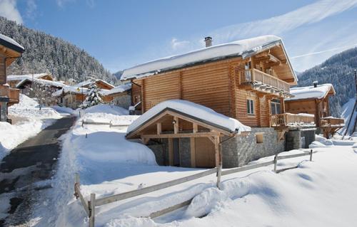 Odalys Chalet Mont Soleil : Guest accommodation near Aime