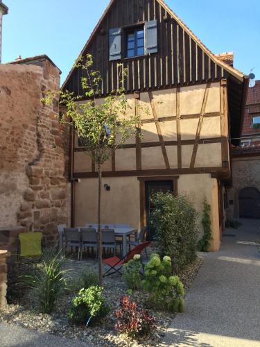Elisa guesthouse : Guest accommodation near Itterswiller