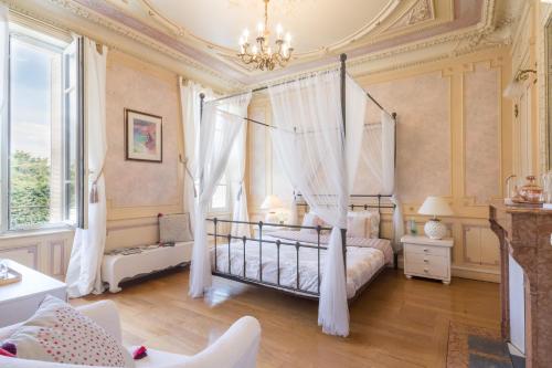 L'Escale de Jules et Lily : Bed and Breakfast near Levernois