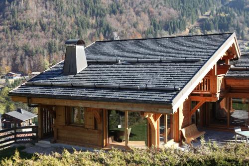 L Aube Claire : Guest accommodation near Montriond