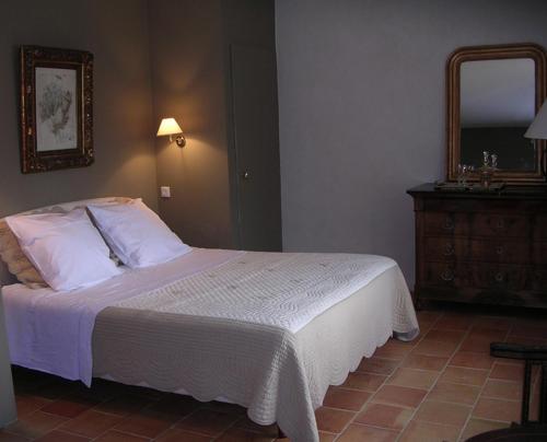 Chambres d'Hôtes Oyhanartia : Bed and Breakfast near Orsanco