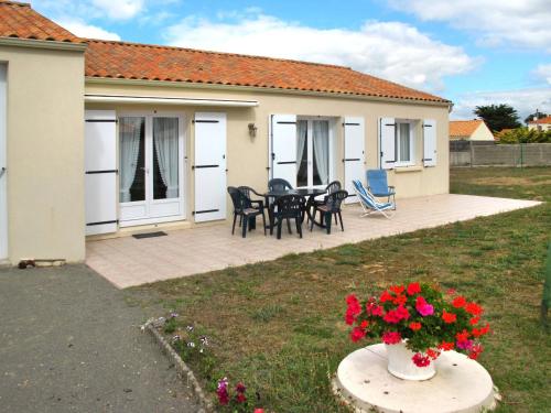 Ferienhaus Bretignolles-sur-Mer 463S : Guest accommodation near L'Aiguillon-sur-Vie