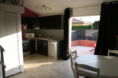 Appart 1 : Guest accommodation near Valence