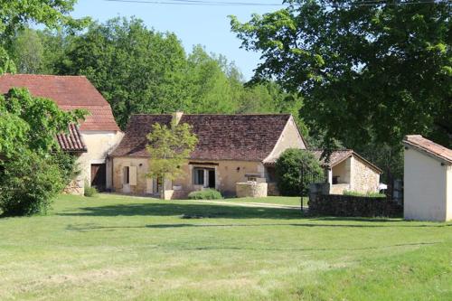 Le Mas De St Julien : Guest accommodation near Saint-Sauveur
