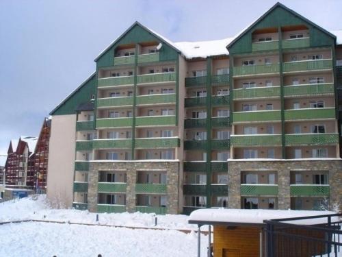 Apartment Balcons du soleil 2 78 : Apartment near Avajan