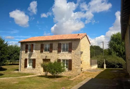Le Refuge : Guest accommodation near Marnay