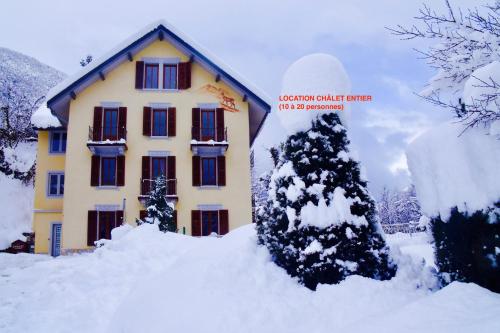 Le Chalet Joly : Guest accommodation near Feissons-sur-Salins