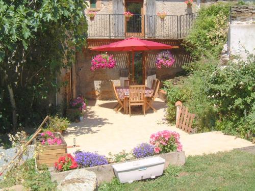 Le Gouty : Bed and Breakfast near Broquiès