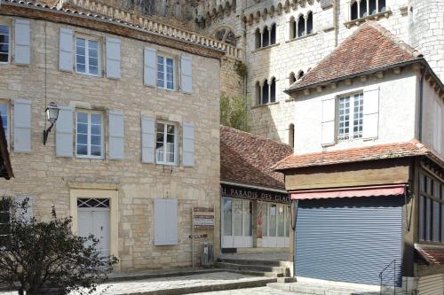 les pirondeaux : Guest accommodation near Séniergues
