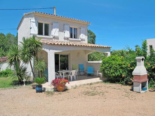 Maison Dracena 300S : Guest accommodation near Aghione