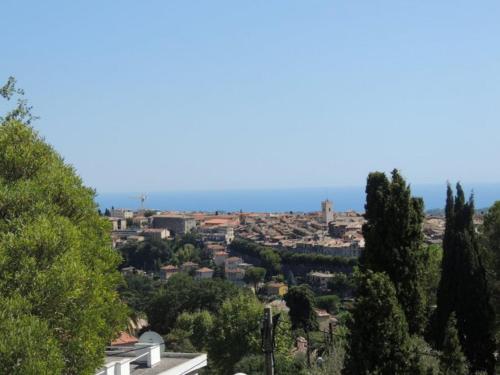 Holiday home Chemin des Meillieres E : Guest accommodation near Vence