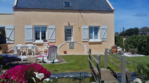 Holiday home kerfiat : Guest accommodation near Plougoulm