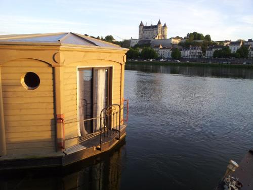 Different Holidays : Guest accommodation near Saumur