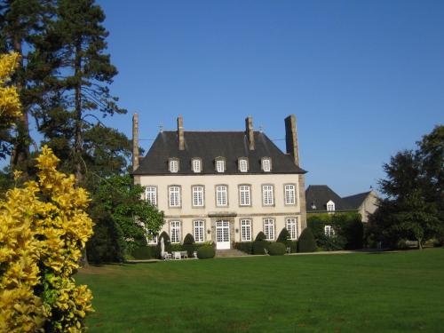Malouinière de la Ville Bague : Guest accommodation near Saint-Méloir-des-Ondes