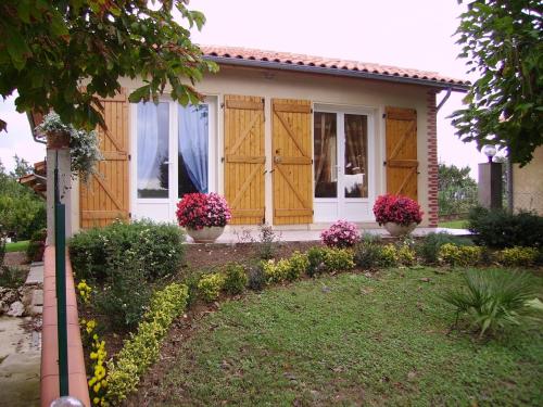 Borde Blanche : Guest accommodation near Lamothe-Capdeville