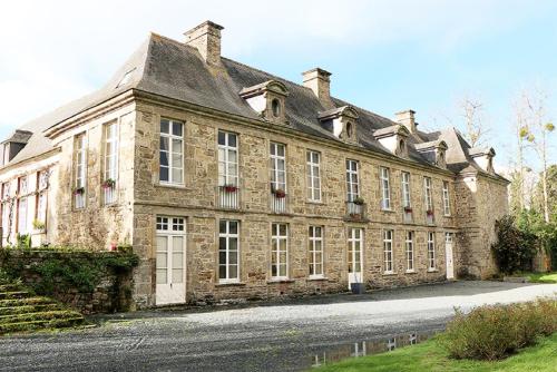 Chateau Keranno : Guest accommodation near Saint-Péver