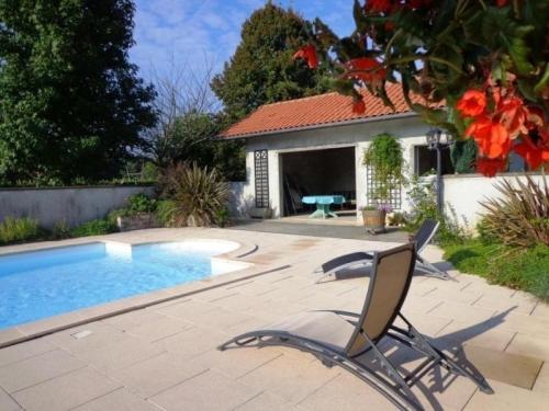 House L'orage : Guest accommodation near Urcuit
