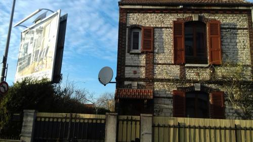 maison a partager : Guest accommodation near Villy-le-Maréchal