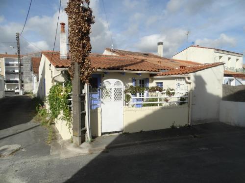 Le Cottage : Guest accommodation near Lussant