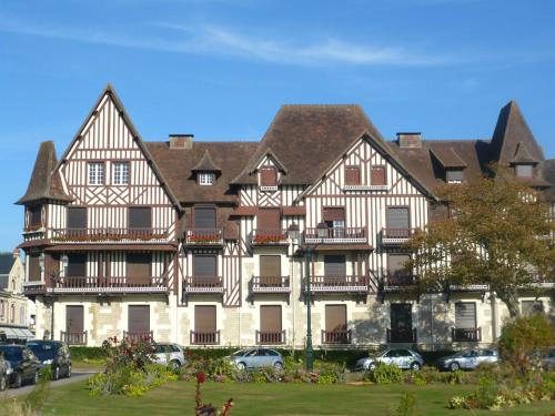 Apartment Le Normandie Home : Apartment near Cabourg