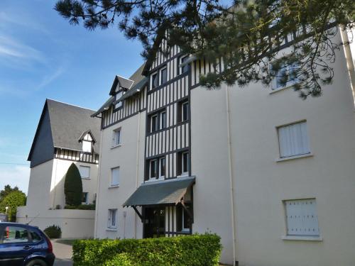 Apartment Castel Guillaume.1 : Apartment near Cabourg