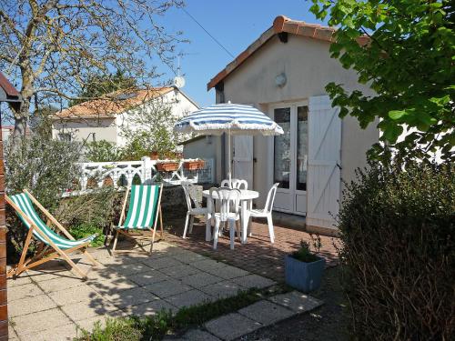 Holiday Home Benetrie : Guest accommodation near Chauvé