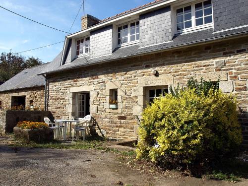 Holiday Home Guelet Ar Len : Guest accommodation near Elliant