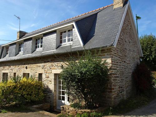 Holiday Home Guelet Ar Len : Guest accommodation near Fouesnant