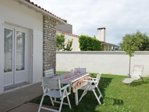 Holiday Home La Roquille : Guest accommodation near Vaux-sur-Mer