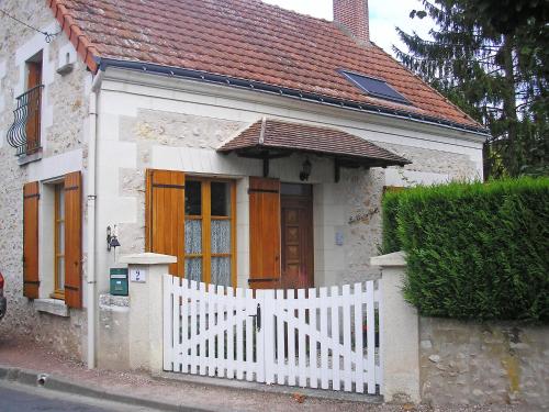 Holiday Home Luzillé : Guest accommodation near Saint-Quentin-sur-Indrois