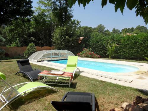 Holiday Home Mas de L'Oulivier : Guest accommodation near Roussillon