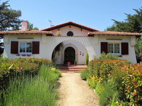 Holiday Home Villa Nada : Guest accommodation near Bias