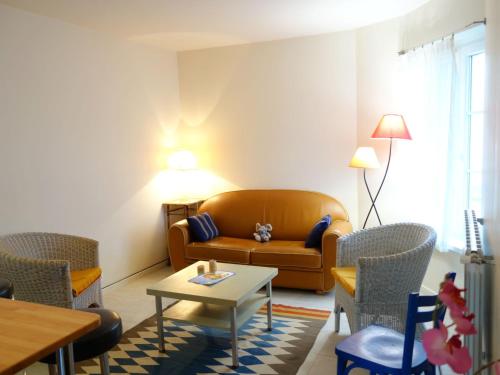 Holiday Home Petit Acacia : Guest accommodation near Dinard