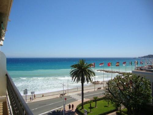2 Bedroom Flat/Water Front : Apartment near Menton
