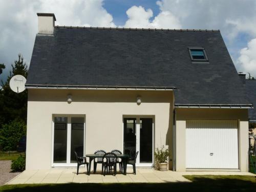 Holiday home Route du Halguen : Guest accommodation near Billiers